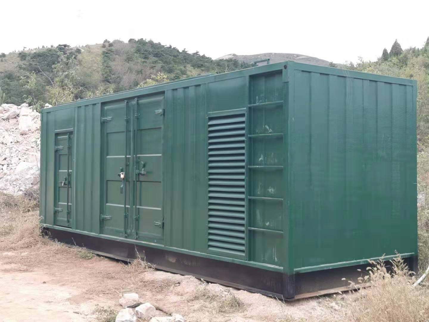 如何选择适合 300kw 柴油发电机组的保养材料？