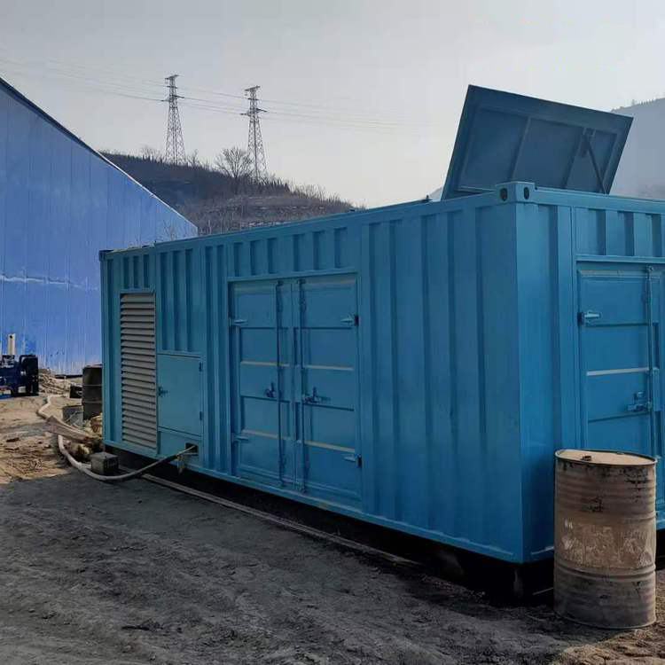 如何合理安排用电设备的使用时间，以避免 400KW 柴油发电机组负载率过低？
