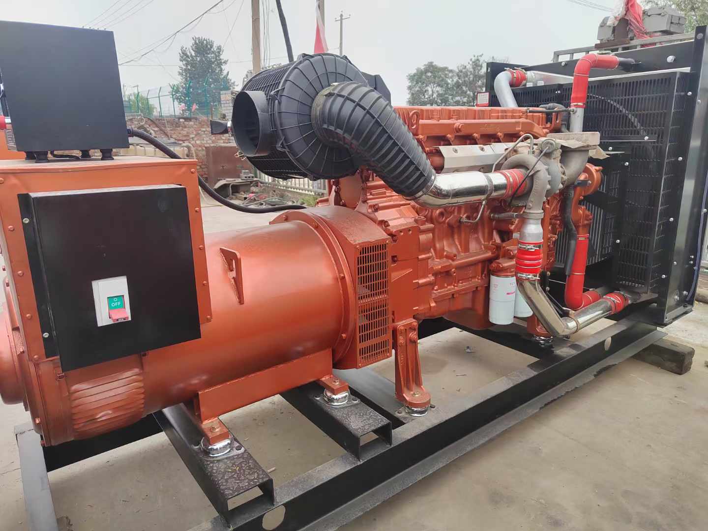 过载会对 600kW 柴油发电机组的使用寿命造成哪些影响？