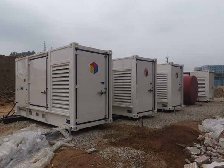 如何确定 200KW 发电机组的功率因数？